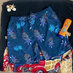 Rip curl L men’s board shorts